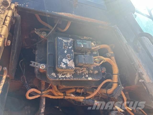CAT 963C 궤도식 로우더