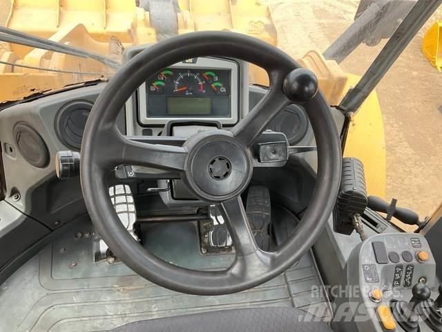 CAT 966L  휠로우더