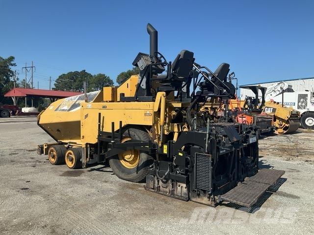 CAT AP-600D 아스팔트 포장장비