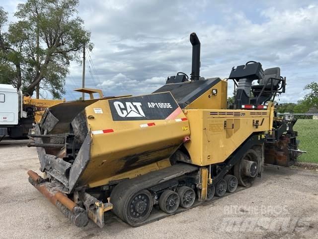 CAT AP1055E 아스팔트 포장장비