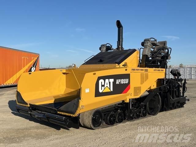 CAT AP1055F 아스팔트 포장장비