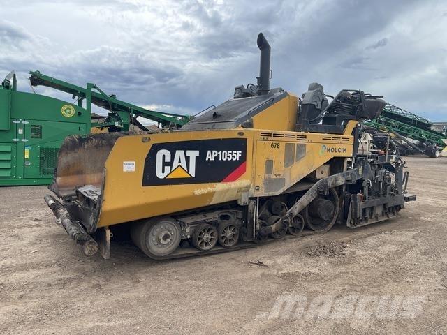 CAT AP1055F 아스팔트 포장장비