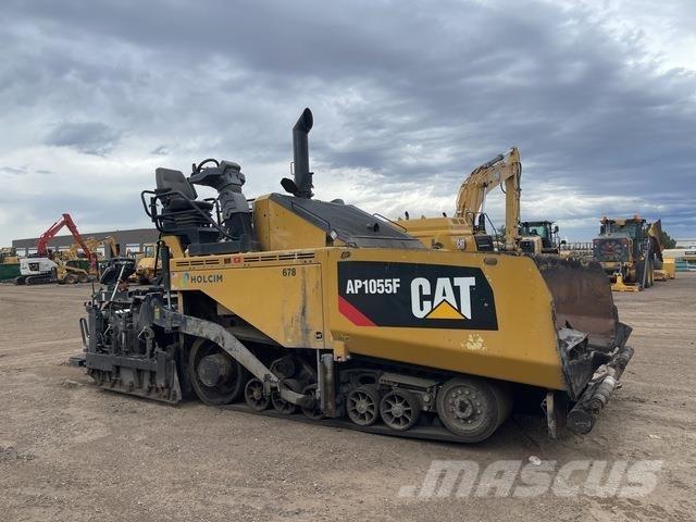CAT AP1055F 아스팔트 포장장비