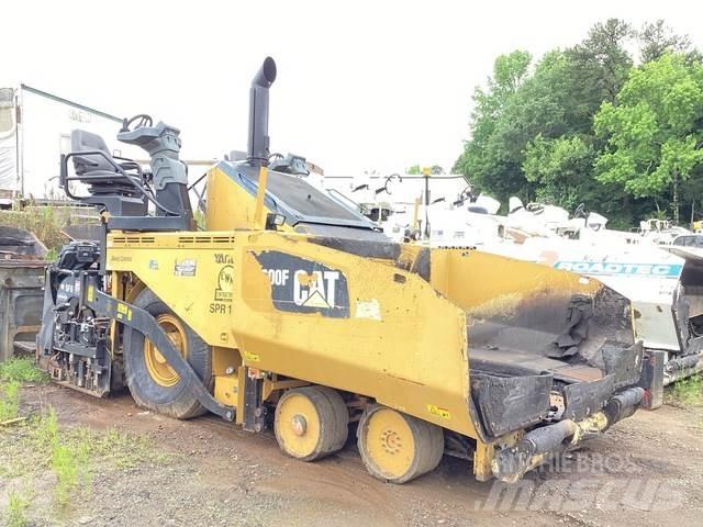 CAT AP600F 아스팔트 포장장비