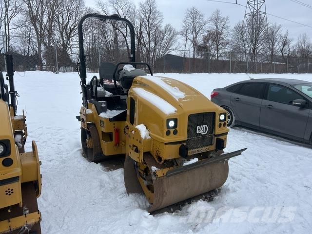 CAT CB2.7 트윈 드럼 롤러