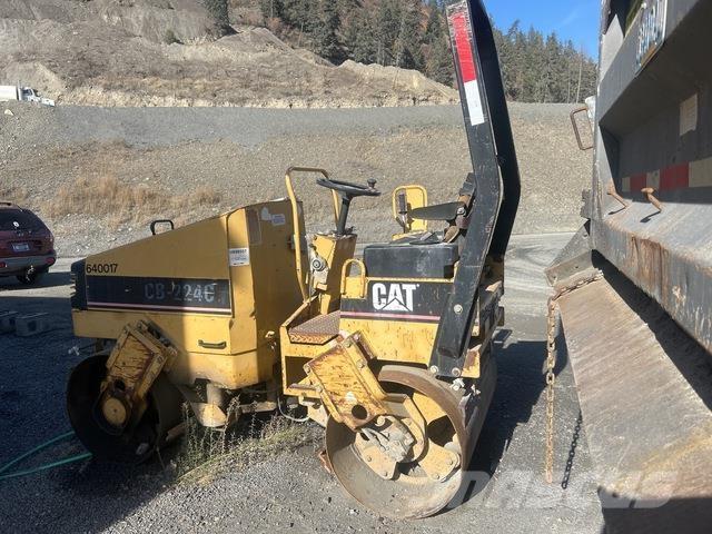 CAT CB224C 트윈 드럼 롤러