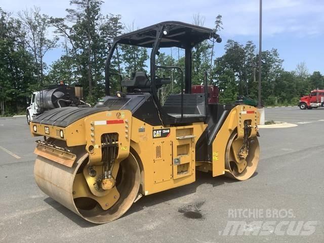 CAT CB44B 트윈 드럼 롤러