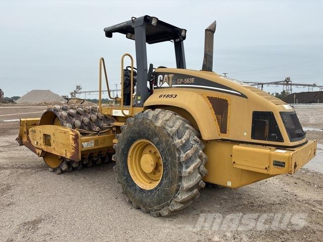 CAT CP563E 싱글 드럼 롤러