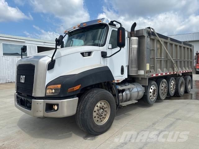 CAT CT660S 덤프 트럭
