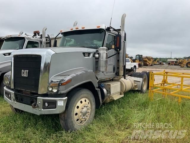 CAT CT680 트랙터 유닛
