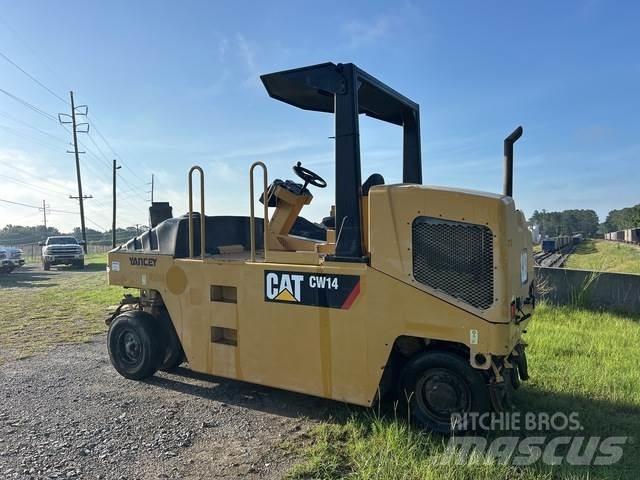 CAT CW14 공기 타이어 롤러