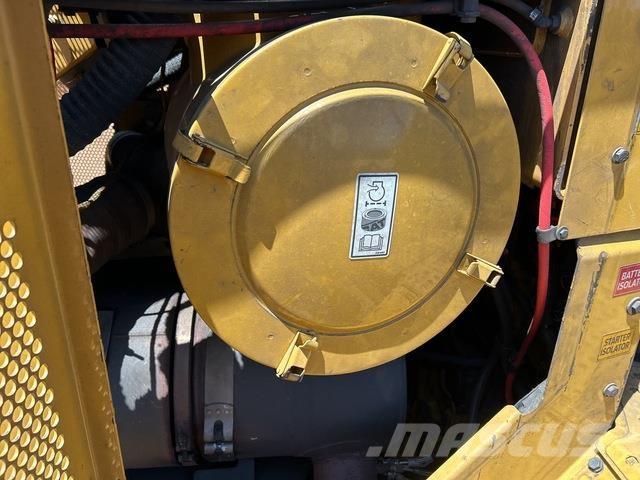 CAT D11T 크롤러 도저