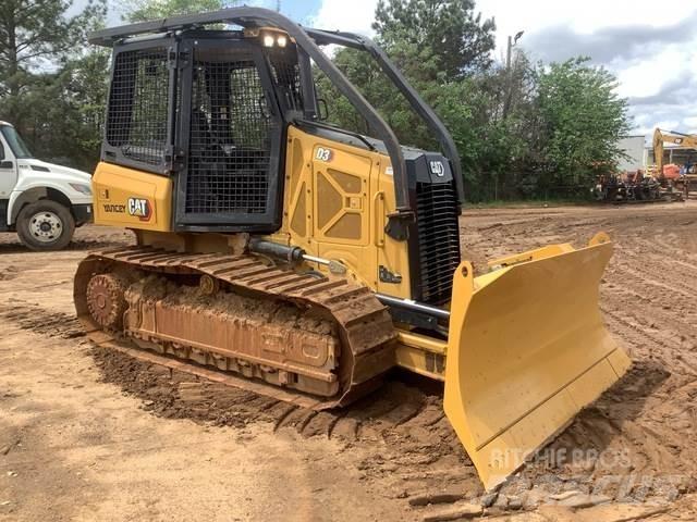CAT D3 크롤러 도저