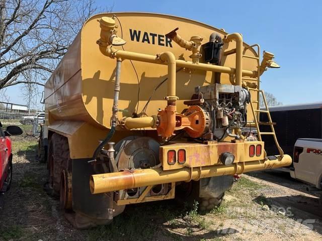 CAT D300D 급수차