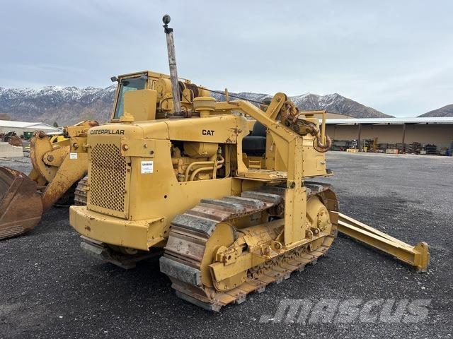 CAT D4E 파이프레이어 도저