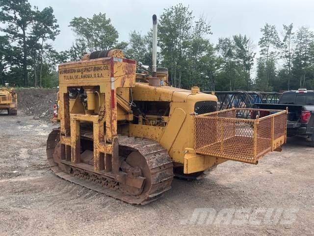 CAT D4E 20 파이프레이어 도저