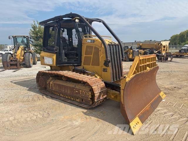 CAT D5K2 XL 크롤러 도저