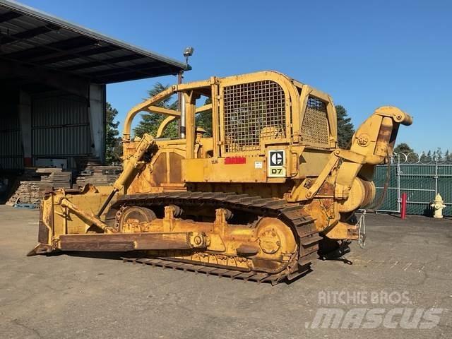 CAT D7 크롤러 도저