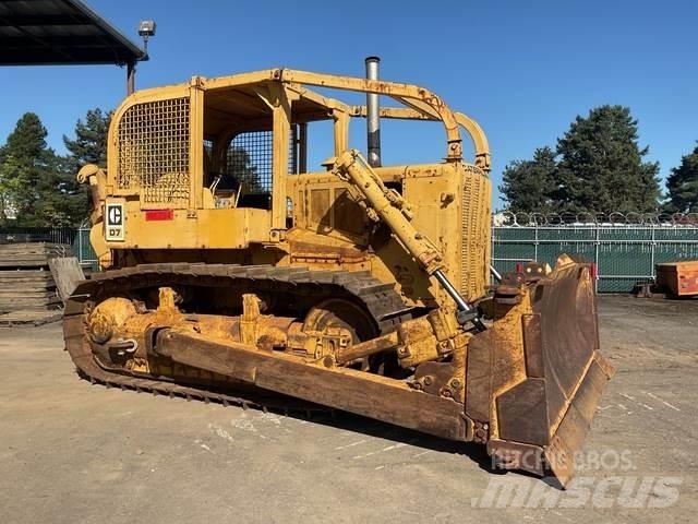 CAT D7 크롤러 도저