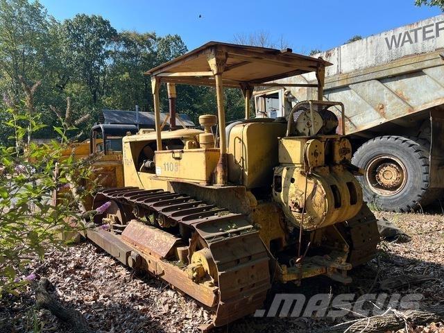 CAT D7 크롤러 도저