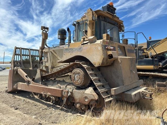 CAT D8T 크롤러 도저