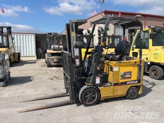 CAT EC25K 전동 지게차