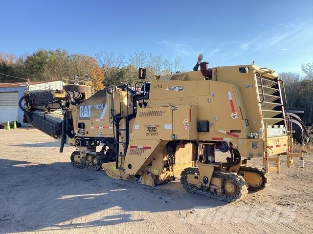 CAT PM200 아스팔트 콜드 밀링 기계