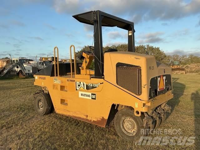 CAT PS150C 공기 타이어 롤러