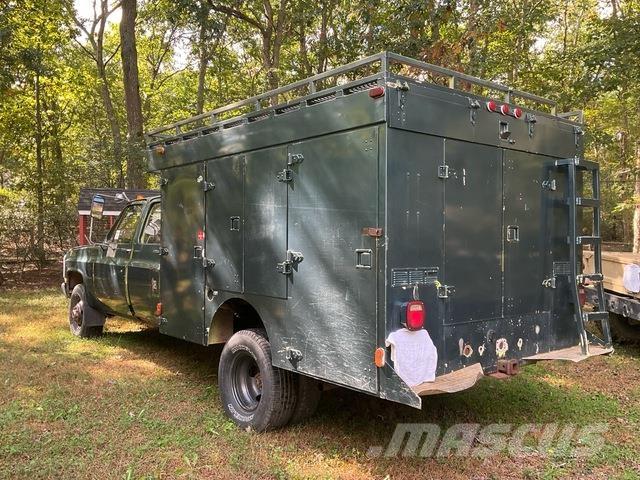 Chevrolet 2500 시립/다목적 차량