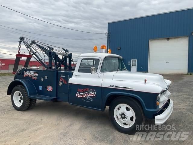 Chevrolet 3100 회수 차량
