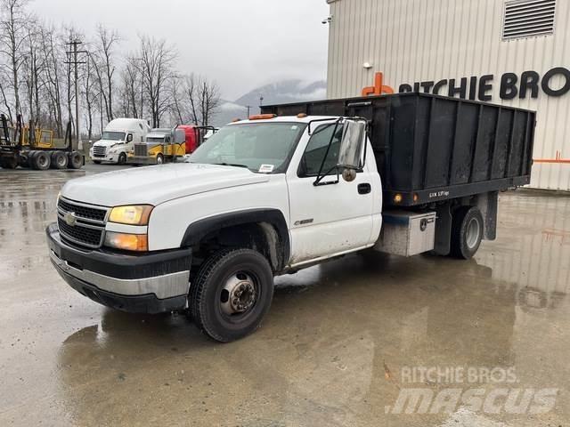 Chevrolet 3500 플랫베드/드롭사이드 트럭