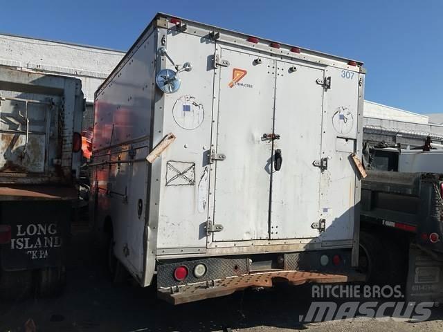 Chevrolet 3500 패널 화물차