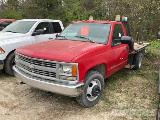 Chevrolet 3500 플랫베드/드롭사이드 트럭