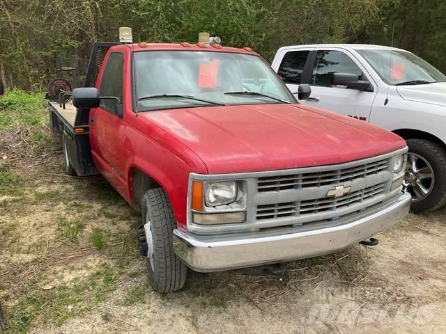 Chevrolet 3500 플랫베드/드롭사이드 트럭