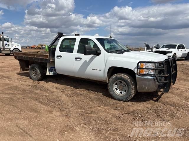 Chevrolet 3500 플랫베드/드롭사이드 트럭