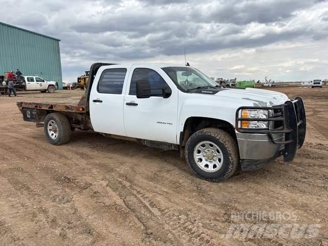 Chevrolet 3500 플랫베드/드롭사이드 트럭