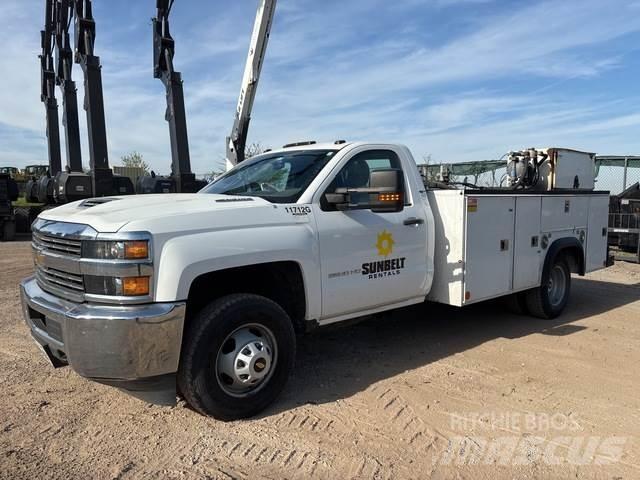 Chevrolet 3500 시립/다목적 차량