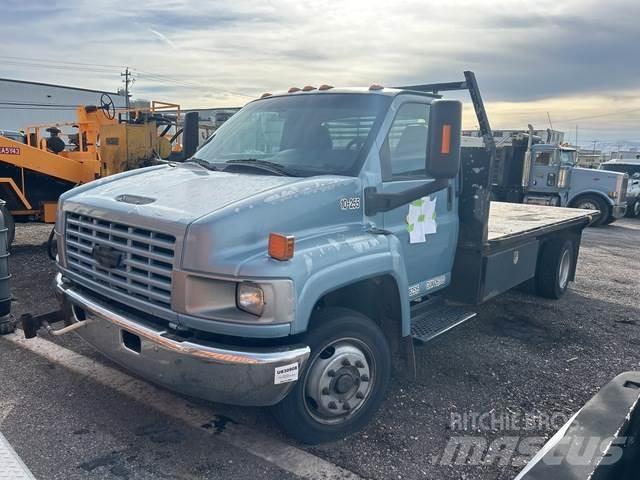 Chevrolet 4500 플랫베드/드롭사이드 트럭