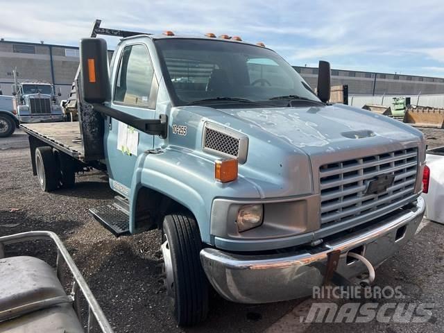 Chevrolet 4500 플랫베드/드롭사이드 트럭