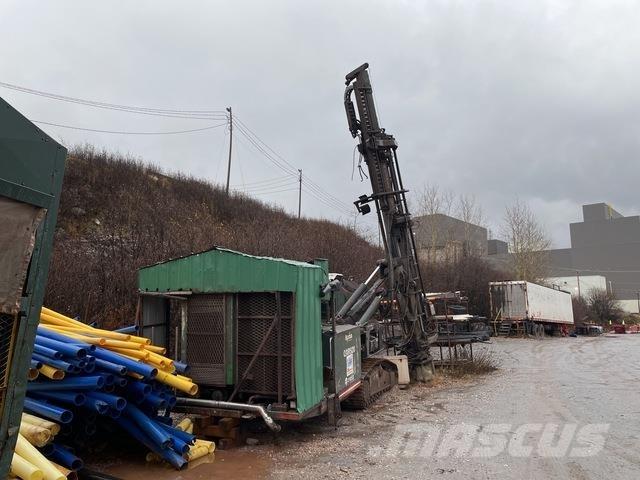 Cubex QXR 920 도로 굴착기
