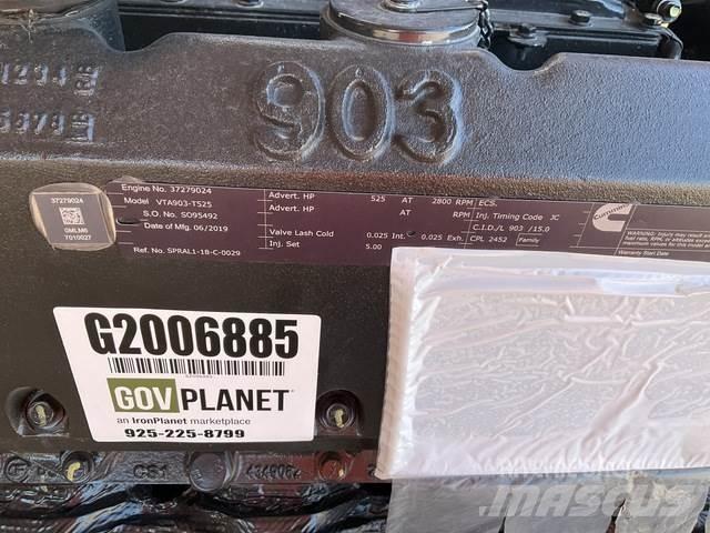 Cummins V903 엔진