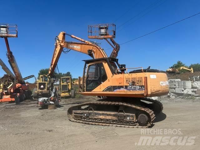 Daewoo SL225LL 목재 쪼개기 및 절단기