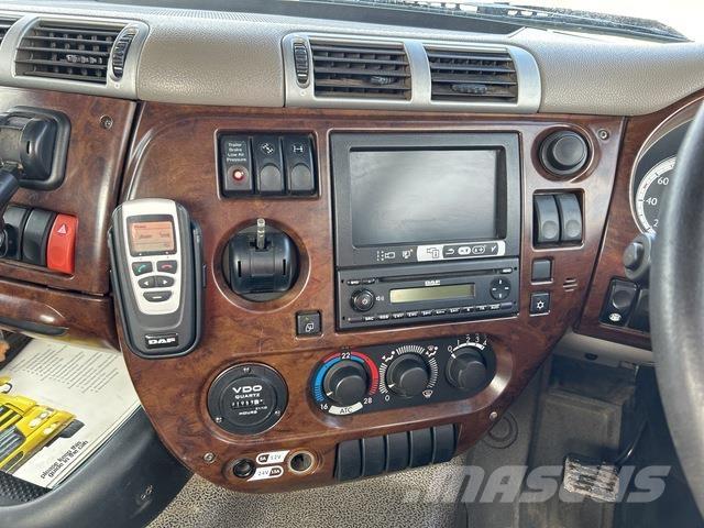 DAF CF85.460 콤비/진공 트럭