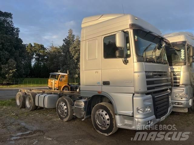 DAF XF105 새시 운전실 트럭