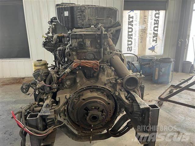 Detroit DD15 엔진