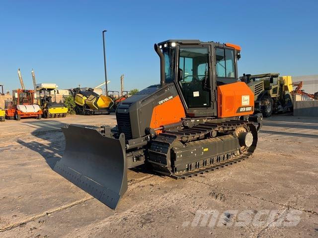 Develon DD100 크롤러 도저