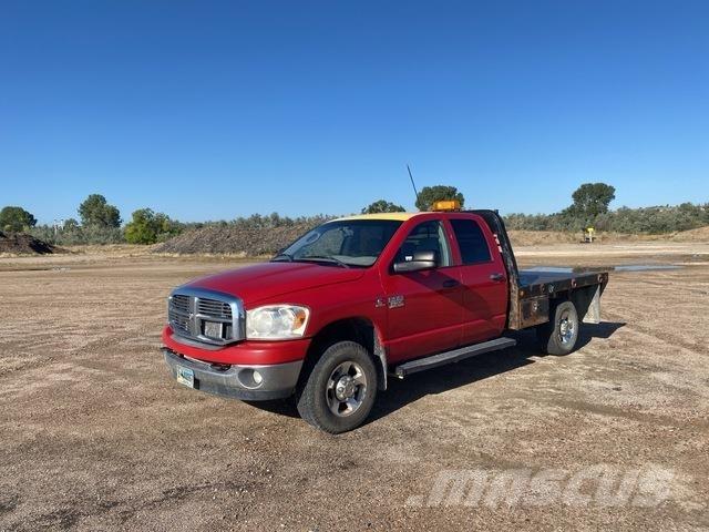 Dodge 2500 플랫베드/드롭사이드 트럭