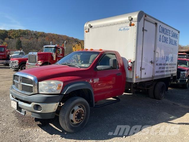 Dodge 5500 탑차 트럭