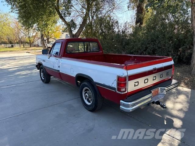 Dodge Ram 250 픽업/드롭사이드