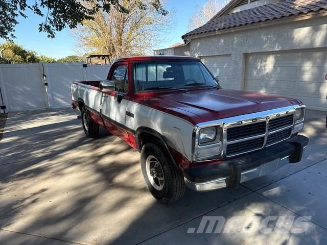 Dodge Ram 250 픽업/드롭사이드